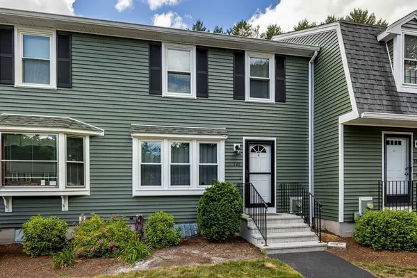 121 Twin Brook Ln #121, Bellingham, MA 02019