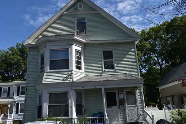 43-45 Arnold St, Methuen, MA 01844