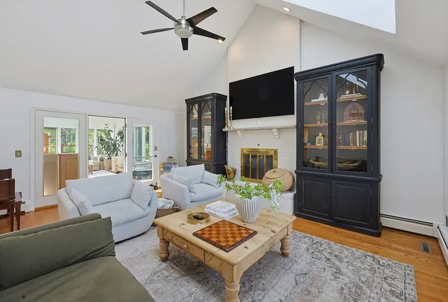 50 Meadowlark Dr, Seekonk, MA 02771 - #2