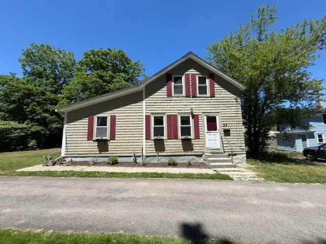 25 Sumner St, North Attleborough Town, MA 02670 - #1