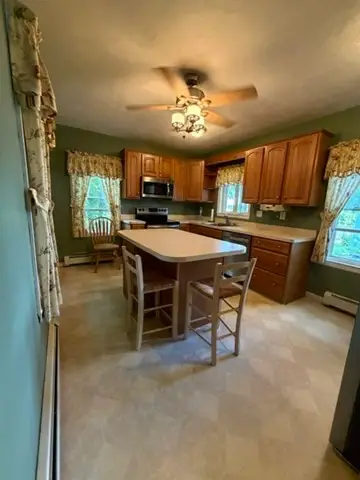 25 Sumner St, North Attleborough Town, MA 02670 - #3