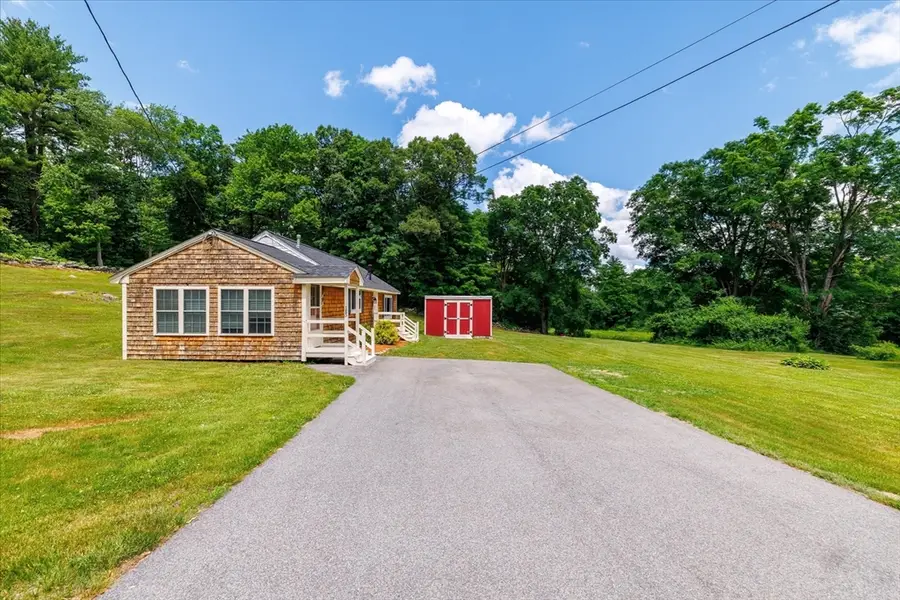 185 Linden St, Berlin, MA 01503 - #2