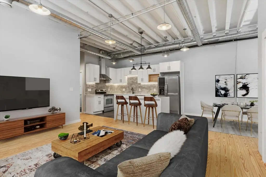 107 South St #2F, Boston, MA 02111 - #1