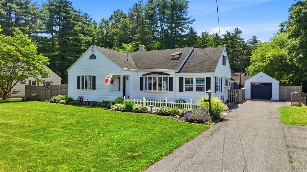 39 Bartels St, Springfield, MA 01128 - #1