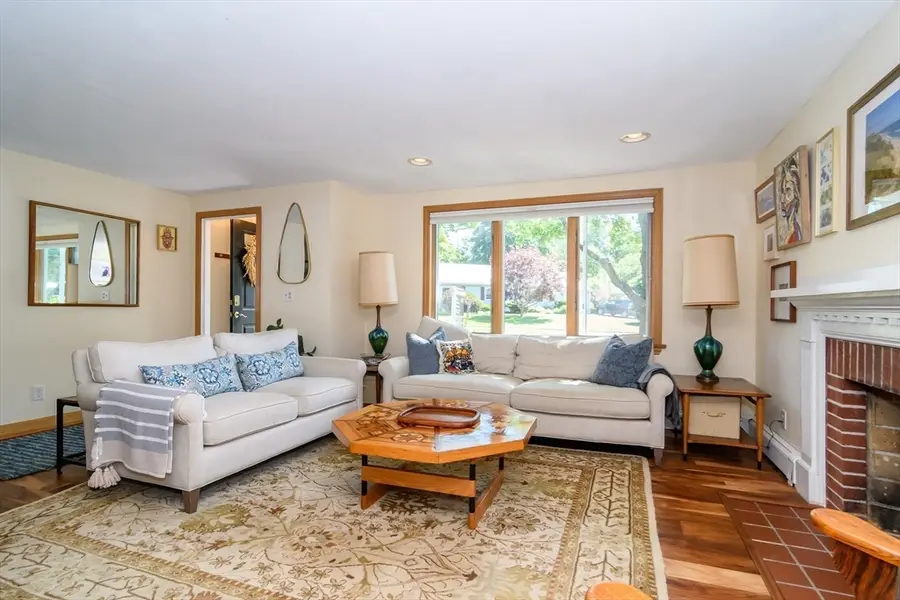 48 Beacon St, Natick, MA 01760 - #3