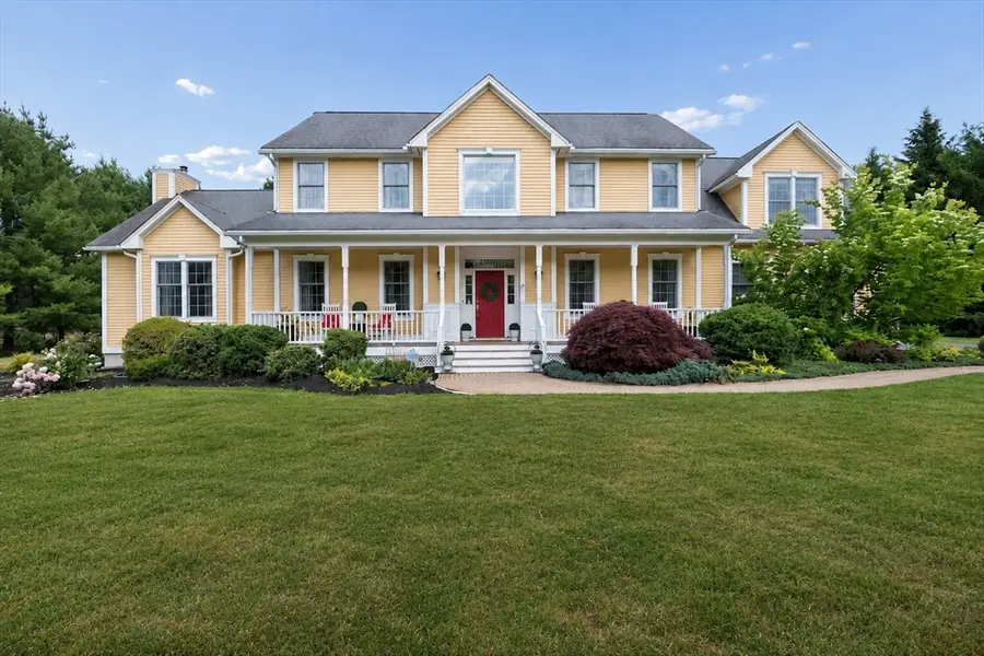 36 Magnolia Lane, North Grafton, MA 01536 - #2