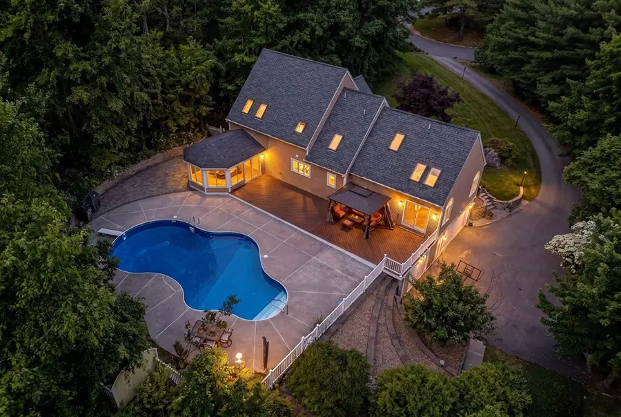 9 Abby Road, Westford, MA 01886 - #2