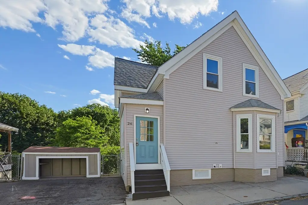 26 Pleasant St, Beverly, MA 01915 - #1