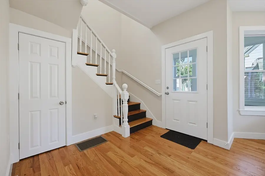 26 Pleasant St, Beverly, MA 01915 - #3