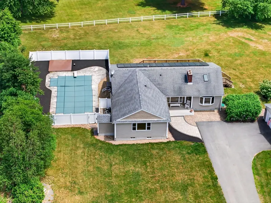 38 Brown Ave, Lunenburg, MA 01462 - #2