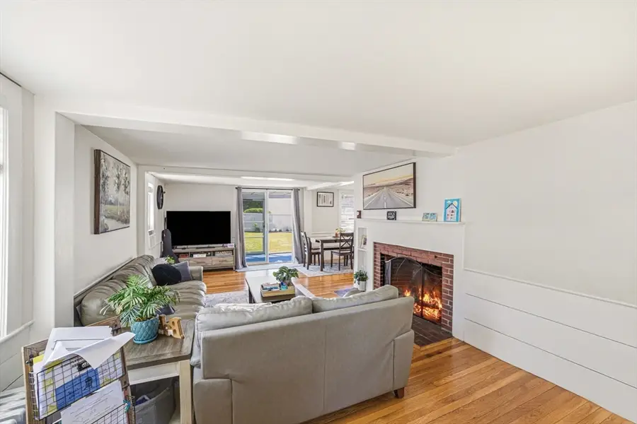4 Newhall, Saugus, MA 01906 - #3