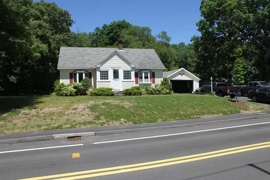 140 Millbury St, Grafton, MA 01519 - #3