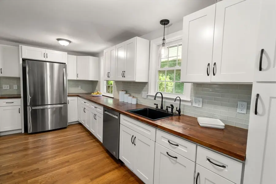 19 Country Ln, Sharon, MA 02067 - #3
