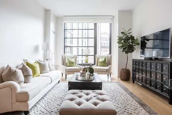 580 Washington St #812, Boston, MA 02111