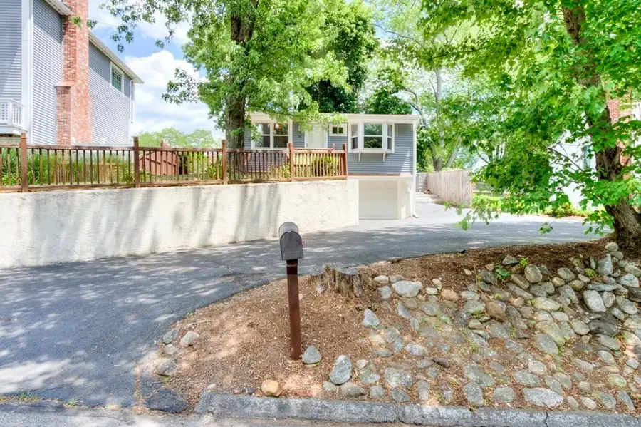 11 Liberty Dr, Shrewsbury, MA 01545 - #3