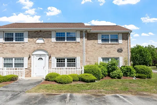 80 Washington Park Dr #6, Andover, MA 01810