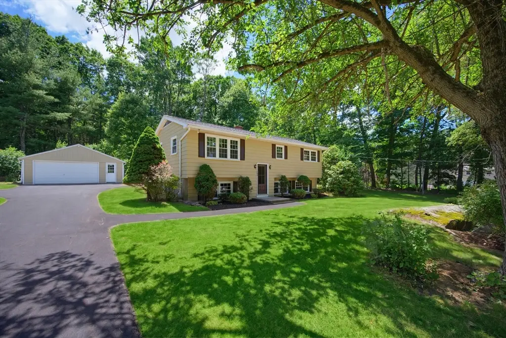 385 River Rd, Uxbridge, MA 01569 - #1