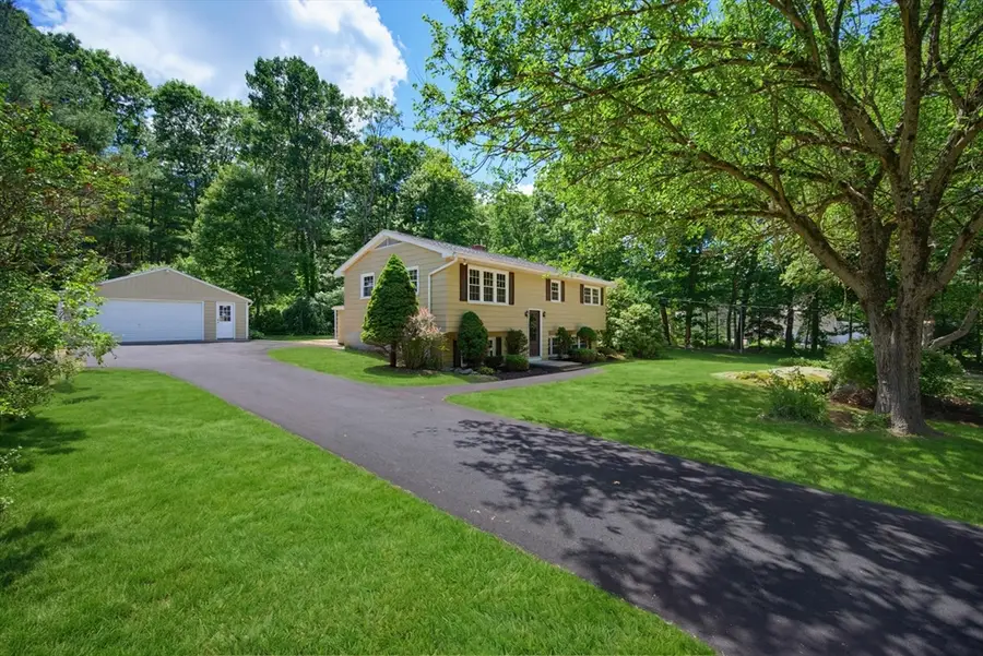 385 River Rd, Uxbridge, MA 01569 - #2