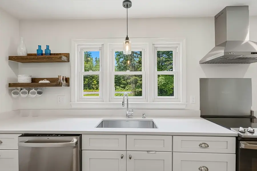 35 North Ave, Mendon, MA 01756 - #3