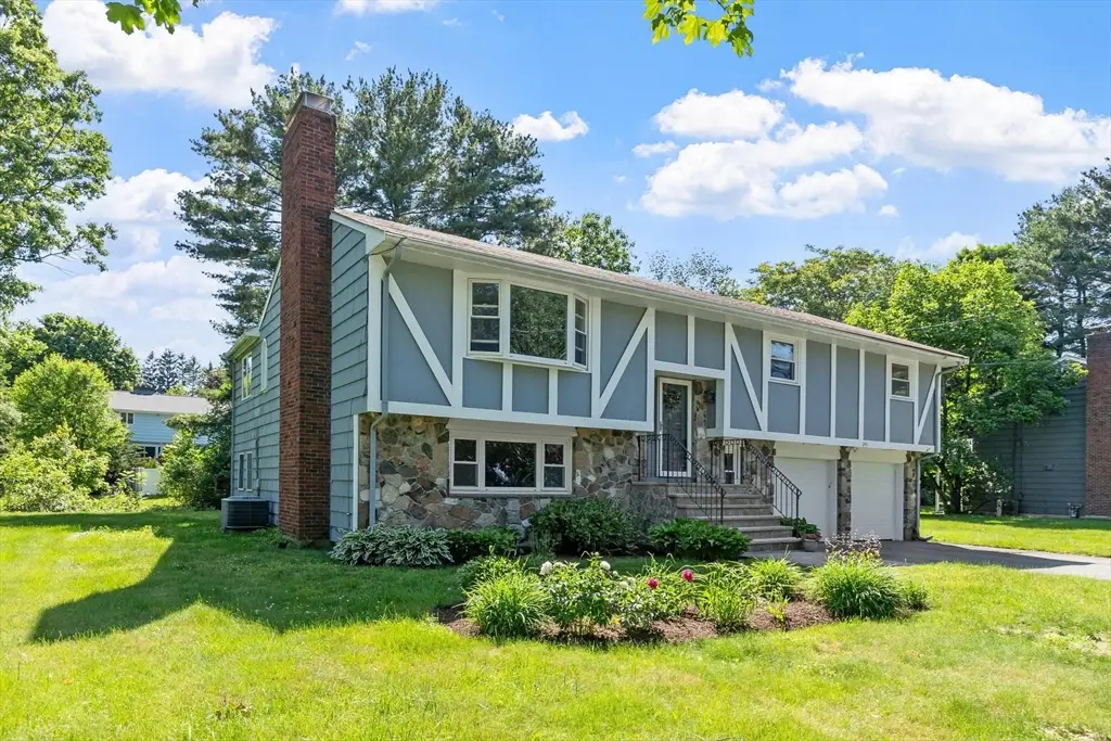 241 Worthen Rd E, Lexington, MA 02421 - #1