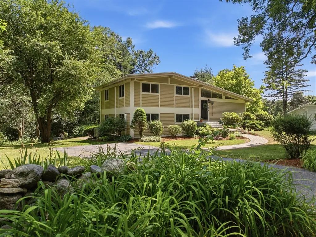 222 Brewer St, Northborough, MA 01532 - #1