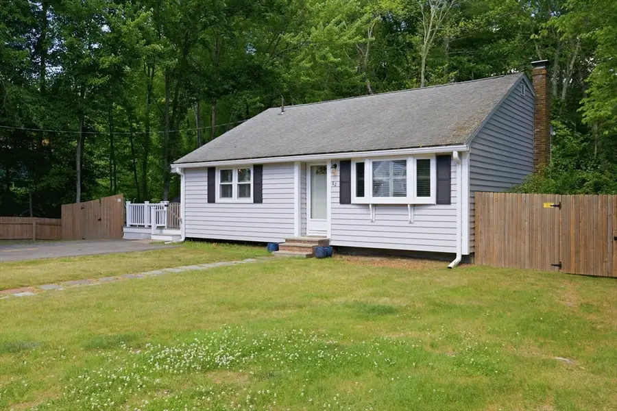 82 12th Ave, Brockton, MA 02302 - #2