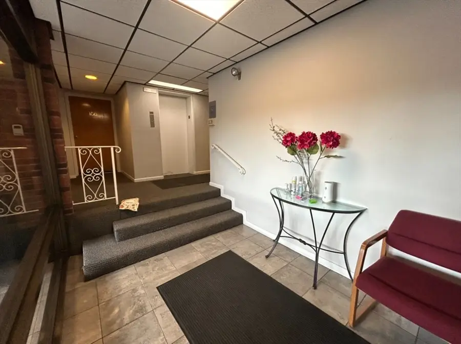 122 Main Street #402, Stoneham, MA 02180 - #3