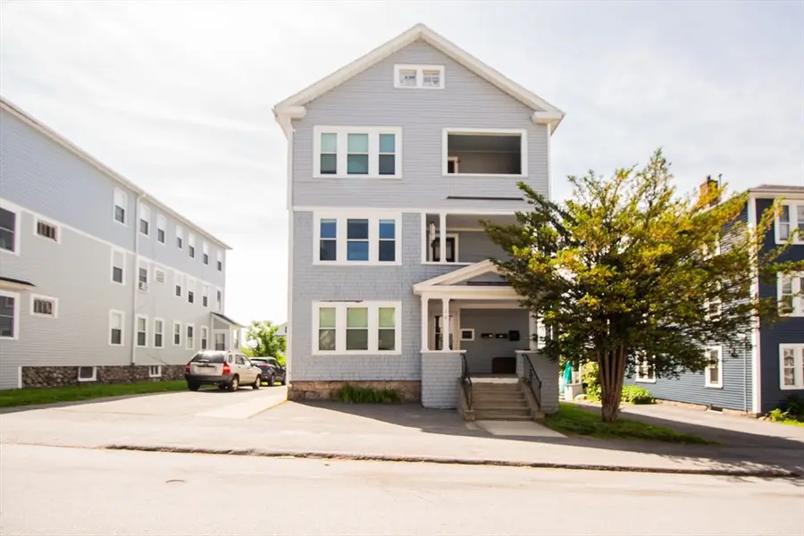 26 Sterling St, Worcester, MA 01610 - #2