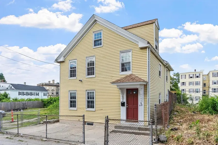 52 Auburn St, Lowell, MA 01852 - #2