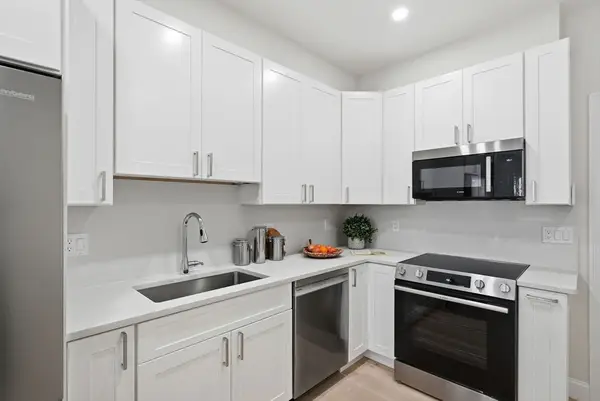 66 Tileston St #101, Everett, MA 02149