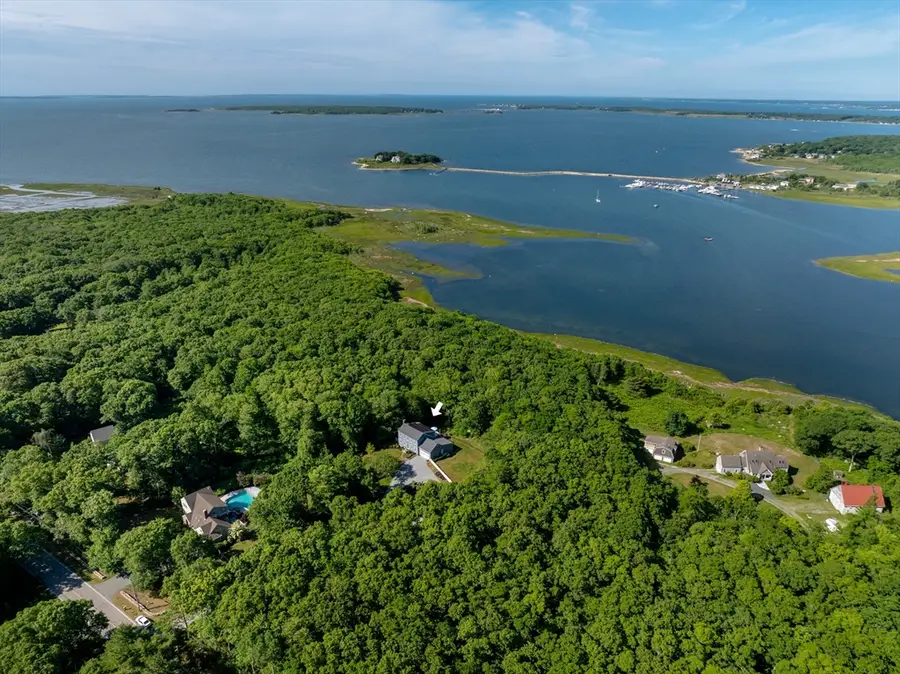 3 Barrett Dr, Mattapoisett, MA 02739 - #3