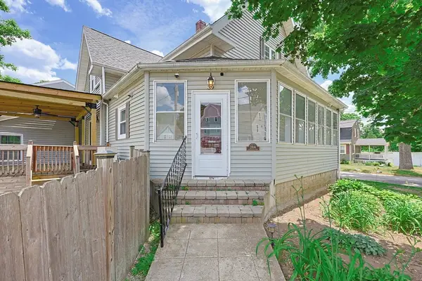 39 Johnston Avenue #1, Northbridge, MA 01588