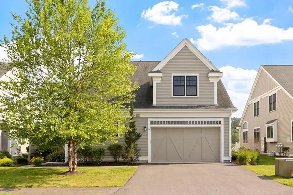 14 Millstone Dr #14, Sherborn, MA 01770