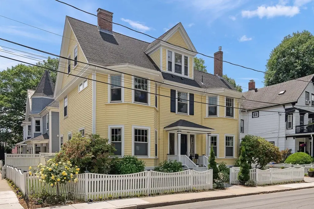 10 Brewer St, Boston, MA 02130 - #1
