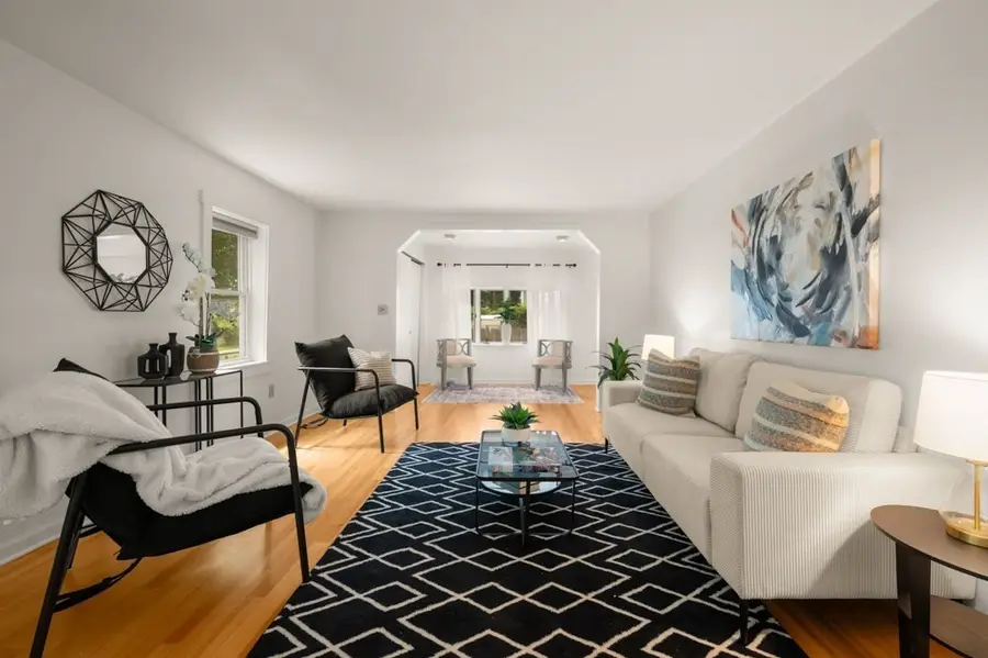 31 Waushakum Ave, Ashland, MA 01721 - #3