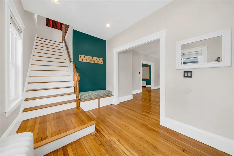 11 North Warren St, Woburn, MA 01801 - #2