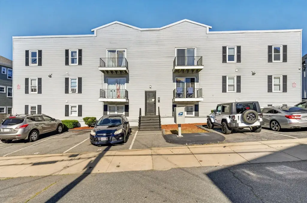 526 3rd St, Fall River, MA 02721 - #1
