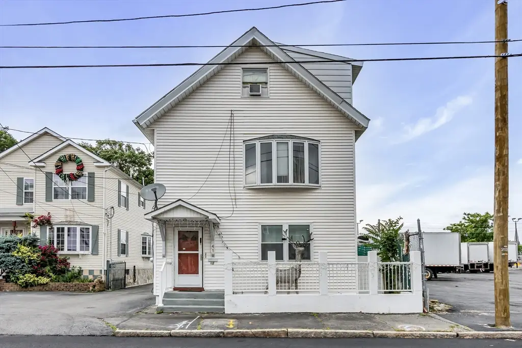 41 Railroad St, Lawrence, MA 01841 - #1