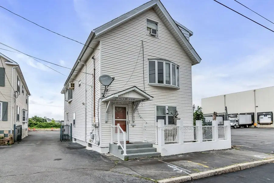 41 Railroad St, Lawrence, MA 01841 - #2