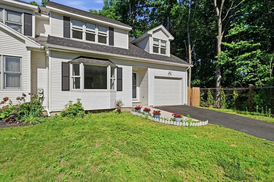 53 Luden St, Springfield, MA 01118 - #2