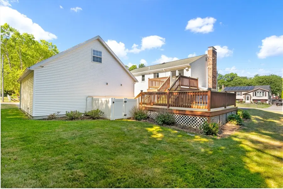 13 Oakdale St, Attleboro, MA 02703 - #2