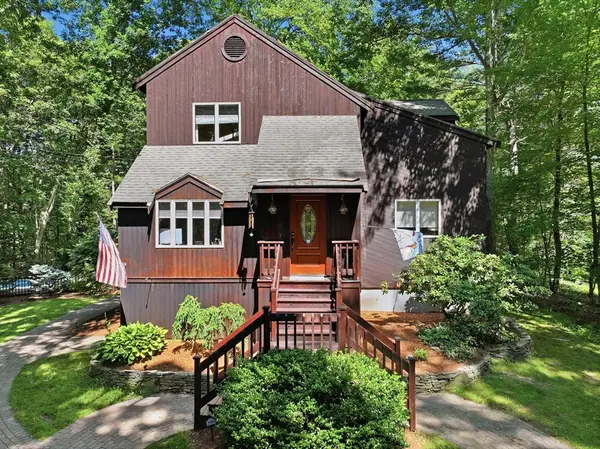41 Apple Rd, Brimfield, MA 01010