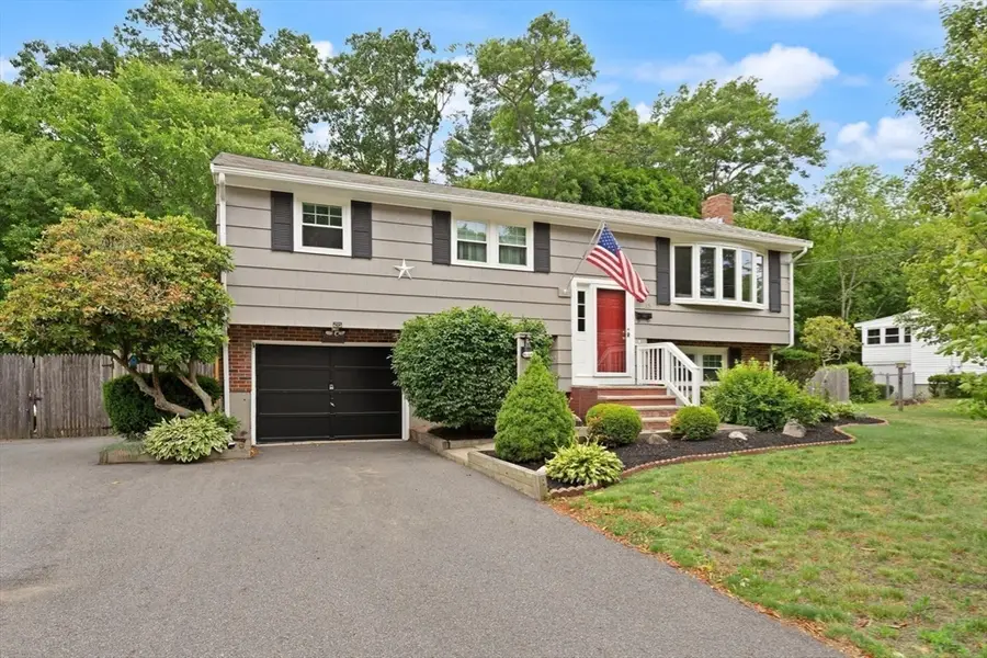 15 W. Meadow Dr, Brockton, MA 02302 - #2