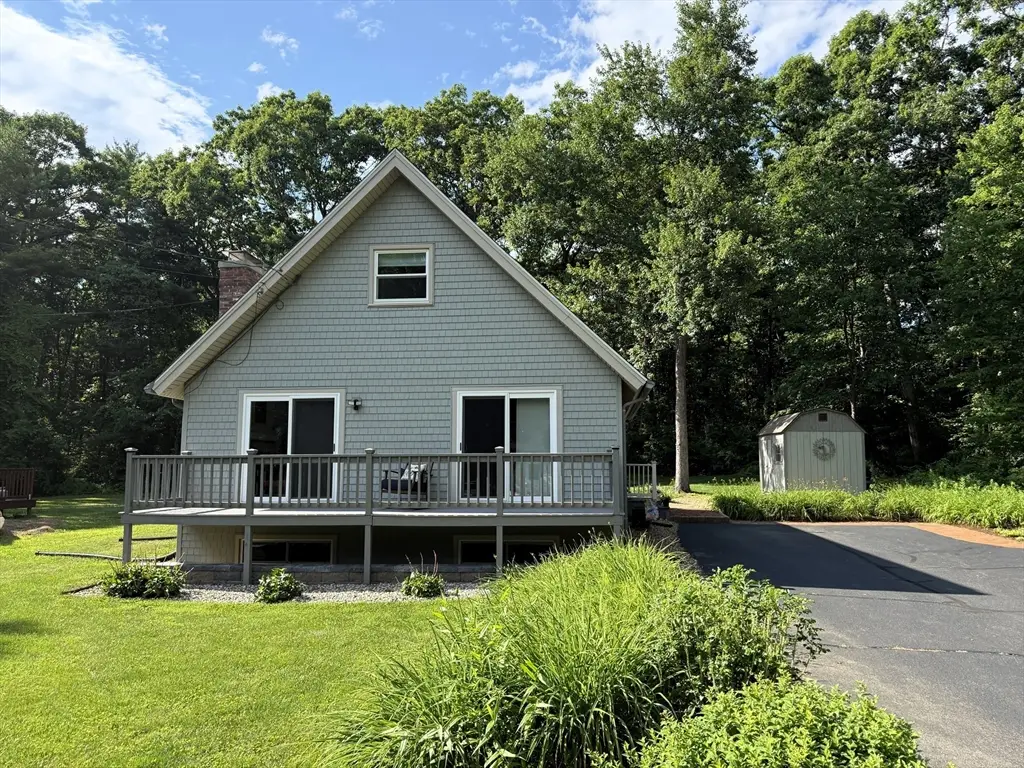 47 Horseshoe Cir, Ware, MA 01082 - #1