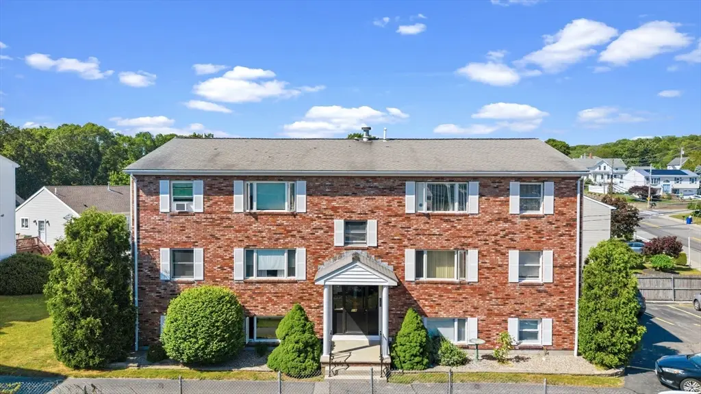 50 Clark St #22, Fall River, MA 02720 - #1