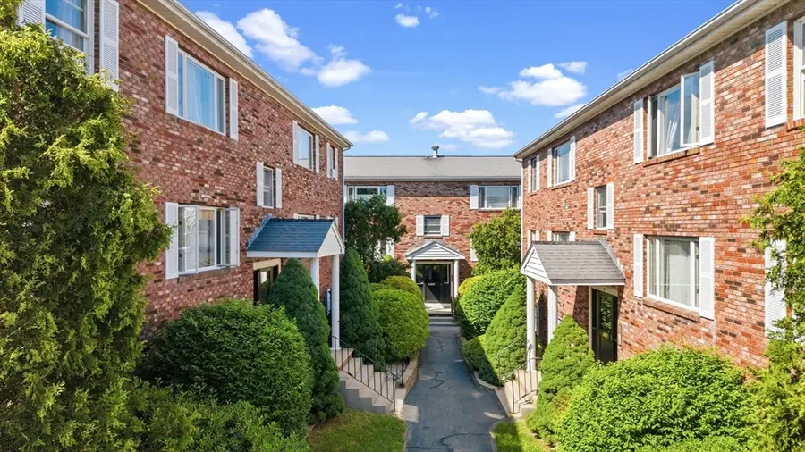 50 Clark St #22, Fall River, MA 02720 - #2