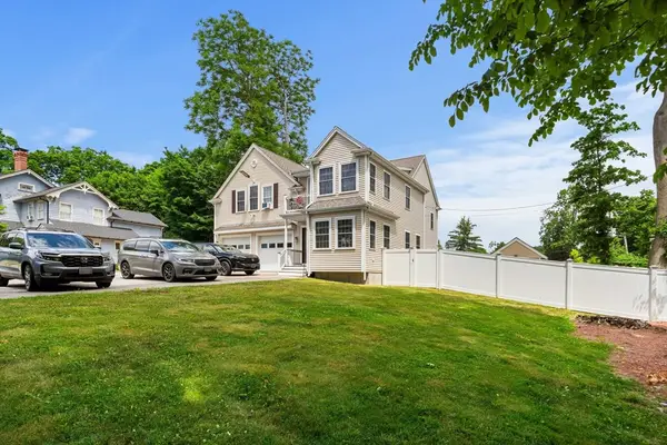196 Commonwealth Ave, North Attleboro, MA 02763