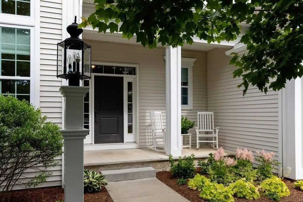35 Snapping Bow, Plymouth, MA 02360 - #1