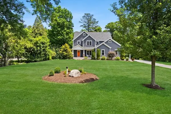 418 Center St, Easton, MA 02375