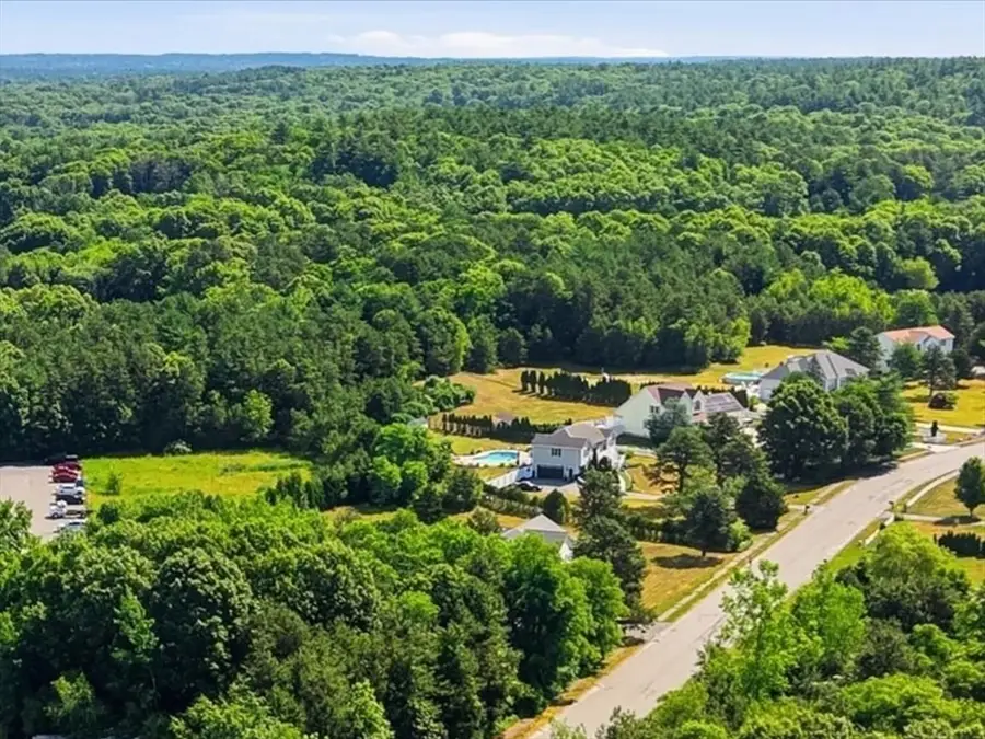 24 Alexandra Dr, Assonet, MA 02702 - #3